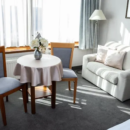 Rosengarten & Restaurant Hotel 3*