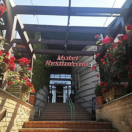 Rosengarten & Restaurant Hotel 3*